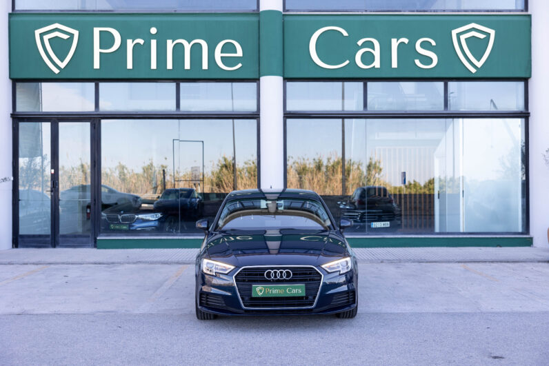 
								AUDI A3 SPORTBACK DESIGN 30 GTRON S TRONIC completo									