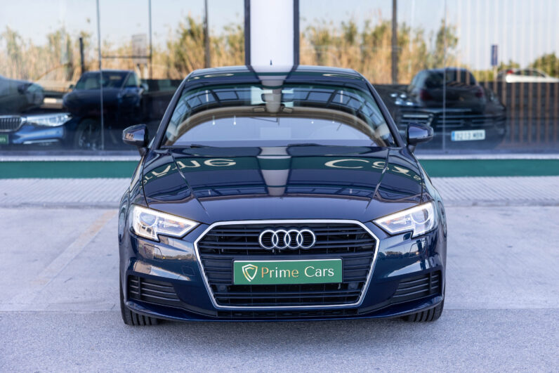 
								AUDI A3 SPORTBACK DESIGN 30 GTRON S TRONIC completo									