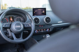 
										AUDI A3 SPORTBACK DESIGN 30 GTRON S TRONIC completo									