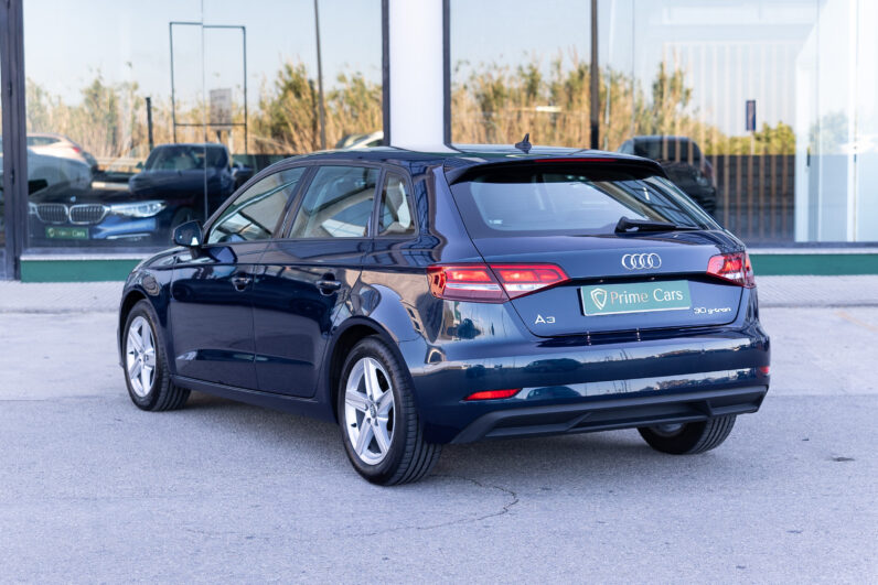 
								AUDI A3 SPORTBACK DESIGN 30 GTRON S TRONIC completo									