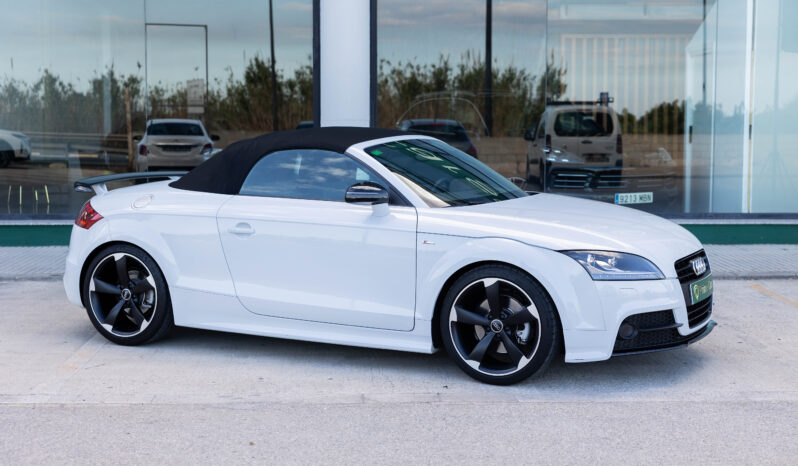 
								AUDI TT Roadster S Line completo									