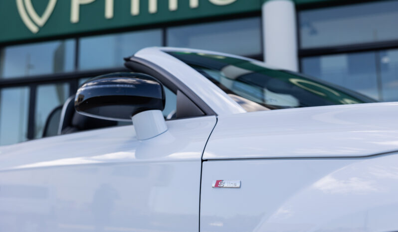 
								AUDI TT Roadster S Line completo									