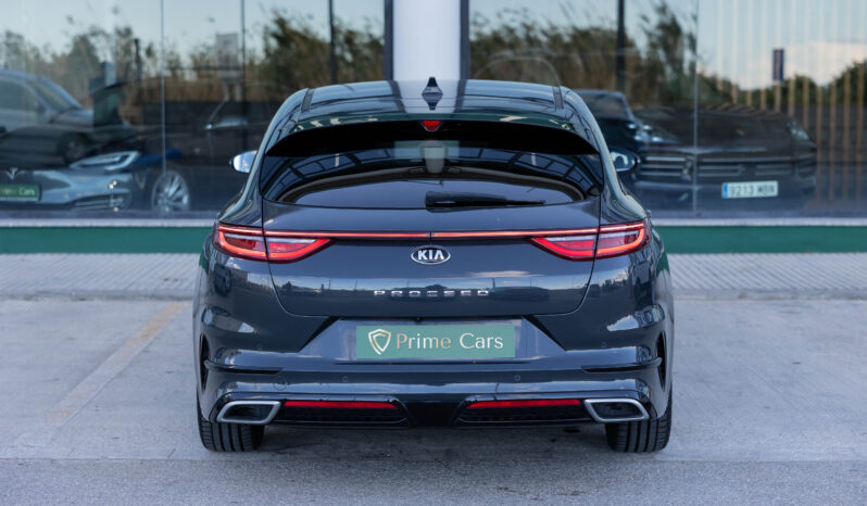 
								KIA PROCEED GT LINE completo									