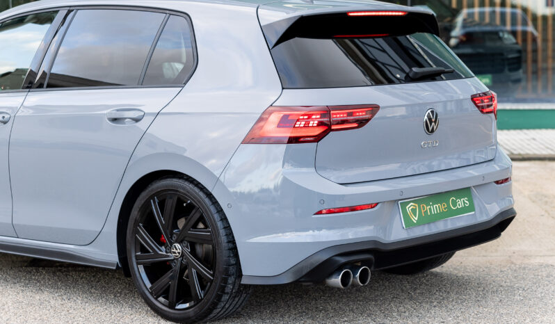 
								VOLKSWAGEN GOLF GTD completo									