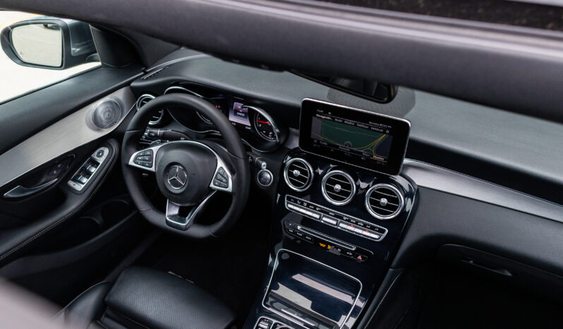 
								MERCEDES BENZ GLC COUPÉ 250 4MATIC completo									