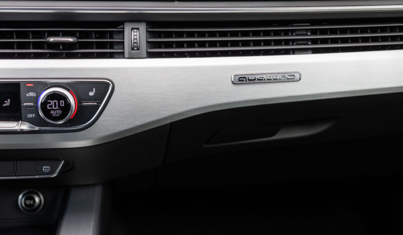 
								AUDI A5 SPORTBACK, 3.0 S LINE completo									