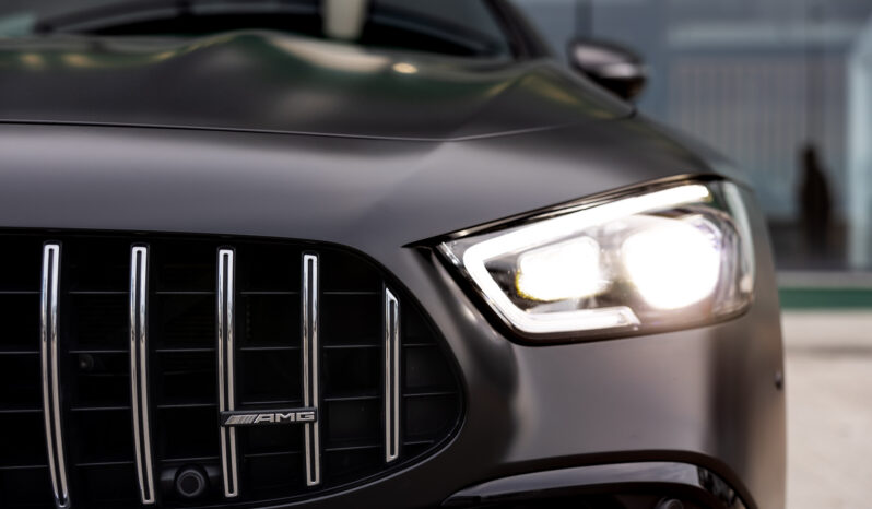 
								MERCEDES BENZ AMG GT 53+ 4 MATIC completo									