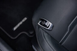 
										MERCEDES BENZ AMG GT 53+ 4 MATIC completo									