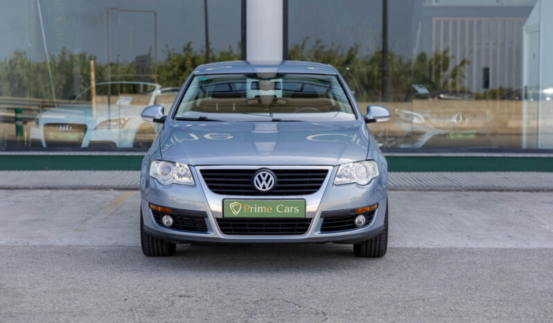 
								VOLKSWAGEN PASSAT 2.0 TDI completo									
