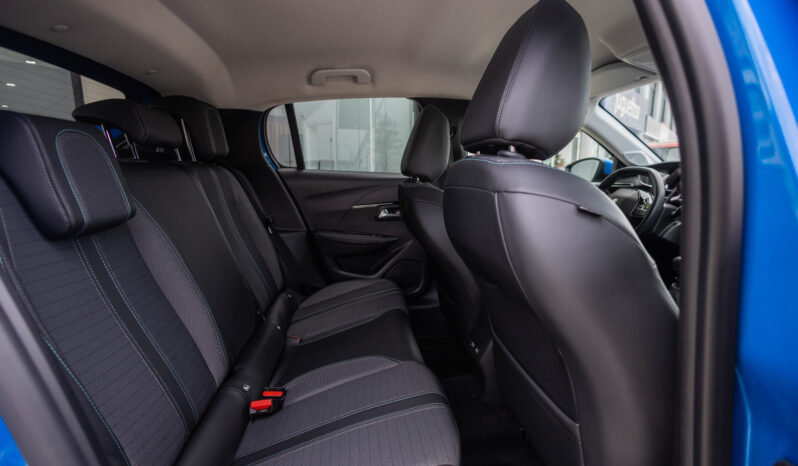 
								PEUGEOT 208 ACTIVE PACK completo									