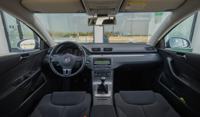 
								VOLKSWAGEN PASSAT 2.0 TDI completo									