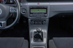 
										VOLKSWAGEN PASSAT 2.0 TDI completo									