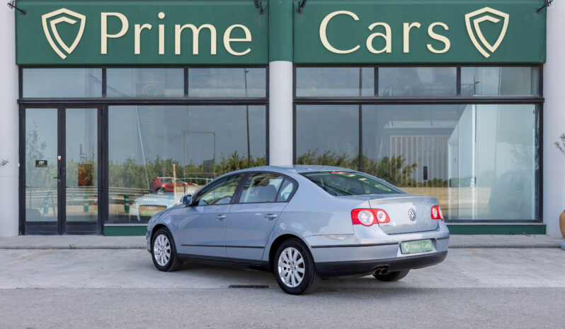 
								VOLKSWAGEN PASSAT 2.0 TDI completo									