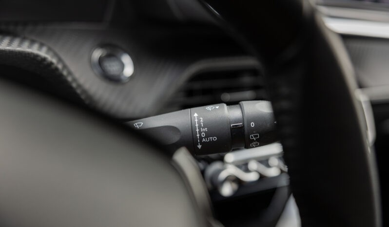 
								PEUGEOT 208 ACTIVE PACK completo									