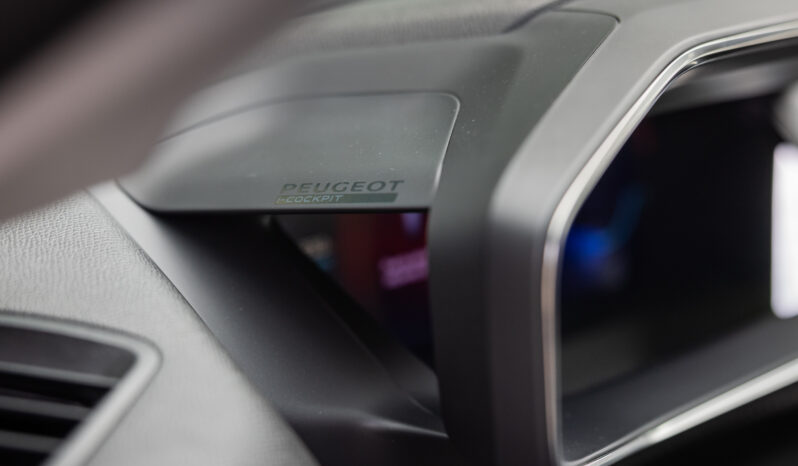 
								PEUGEOT 208 ACTIVE PACK completo									