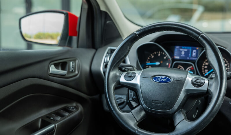 
								FORD KUGA, 2.0, 4X4, TITANIUM S completo									