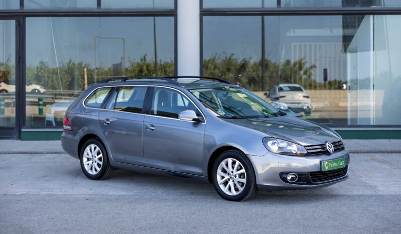
								VOLKSWAGEN GOLF VARIANT completo									