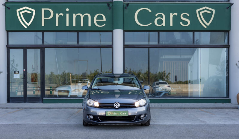 
								VOLKSWAGEN GOLF VARIANT completo									