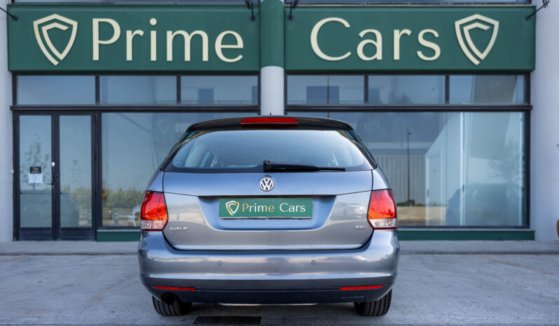 
								VOLKSWAGEN GOLF VARIANT completo									