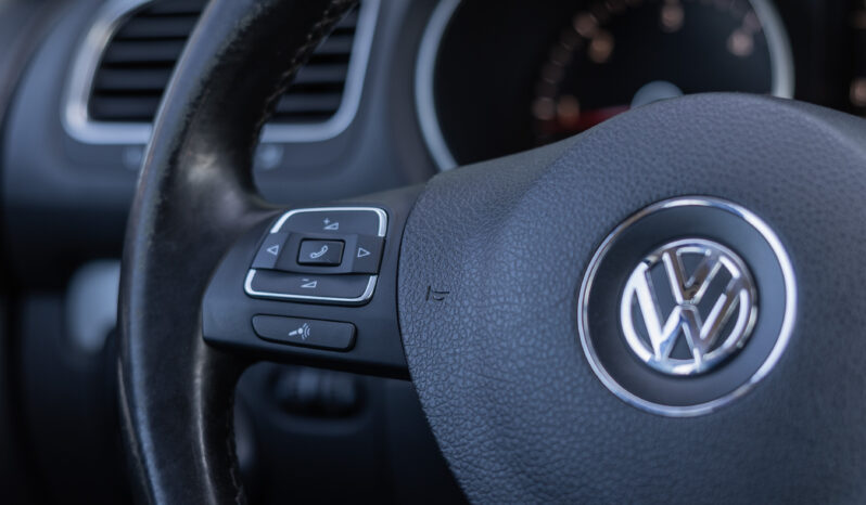 
								VOLKSWAGEN GOLF VARIANT completo									