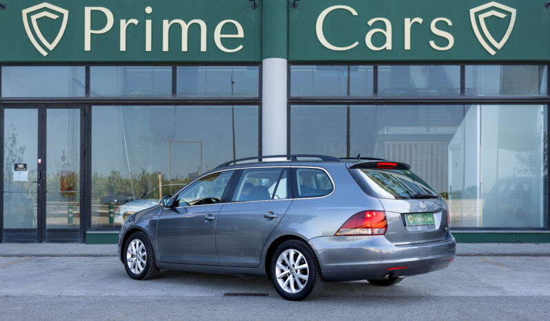 
								VOLKSWAGEN GOLF VARIANT completo									