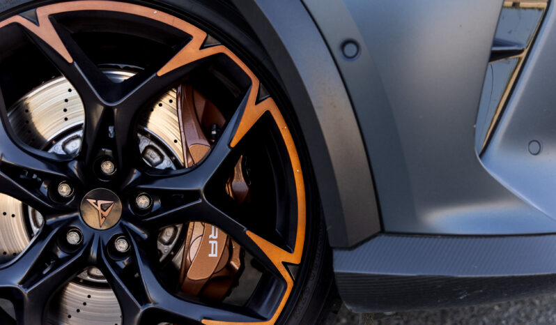 
								CUPRA FORMENTOR 2.5 TSI VZ5 completo									