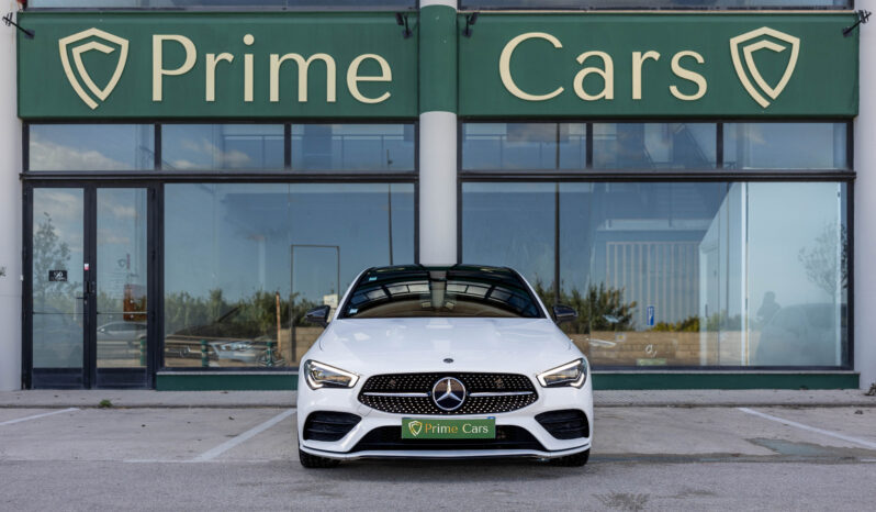 
								Mercedes Benz Cla 200 completo									