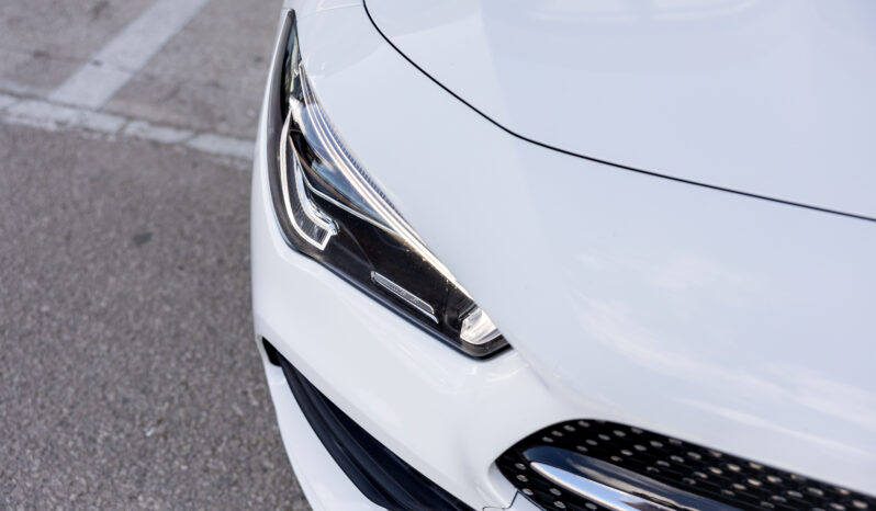 
								Mercedes Benz Cla 200 completo									