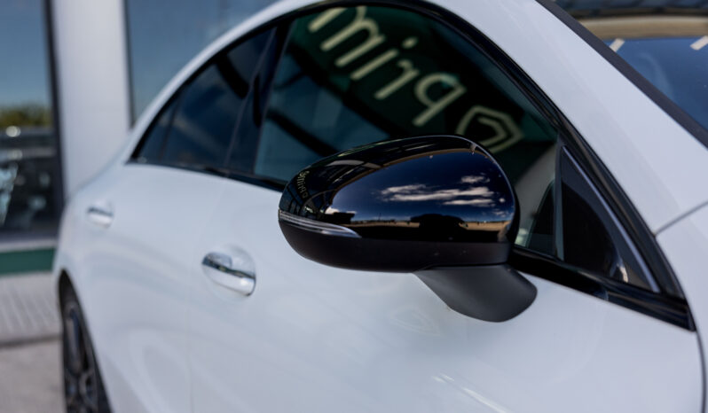 
								Mercedes Benz Cla 200 completo									