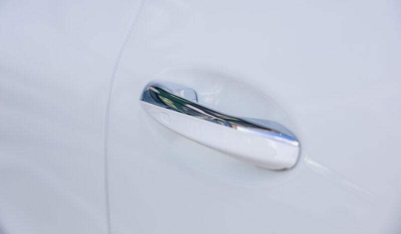 
								Mercedes Benz Cla 200 completo									