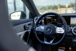 
										Mercedes Benz Cla 200 completo									