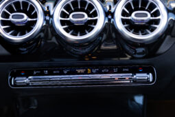 
										Mercedes Benz Cla 200 completo									