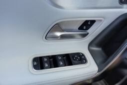 
										Mercedes Benz Cla 200 completo									