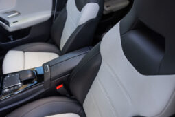 
										Mercedes Benz Cla 200 completo									