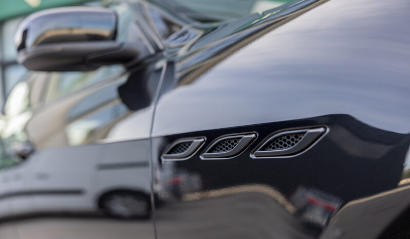 
								Maserati Ghibli S Q4, V6 completo									