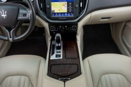 
										Maserati Ghibli S Q4, V6 completo									