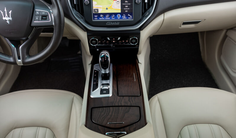 
								Maserati Ghibli S Q4, V6 completo									