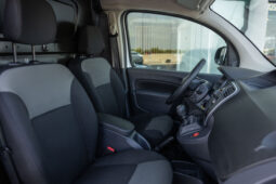 
										Nissan NV250 Óptima completo									