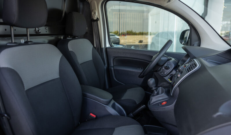 
								Nissan NV250 Óptima completo									