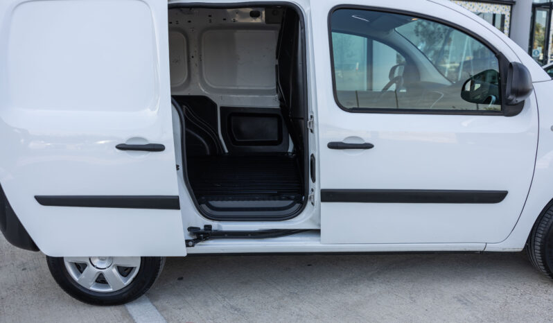 
								Nissan NV250 Óptima completo									