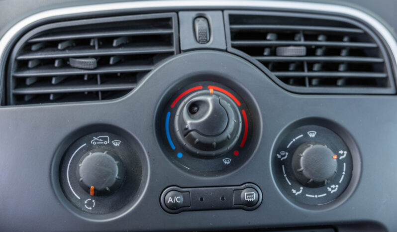 
								Nissan NV250 Óptima completo									