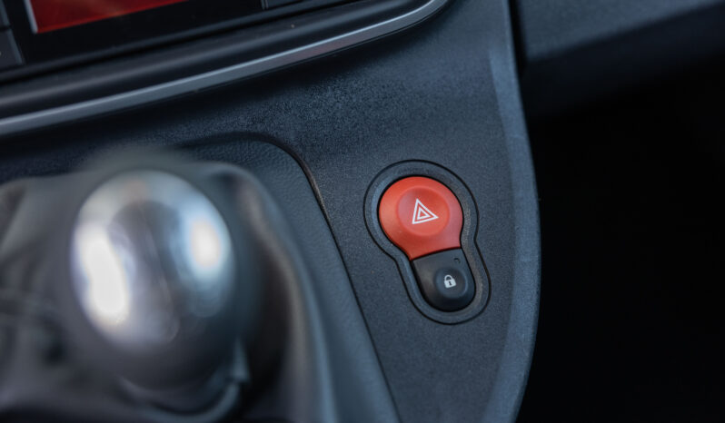 
								Nissan NV250 Óptima completo									