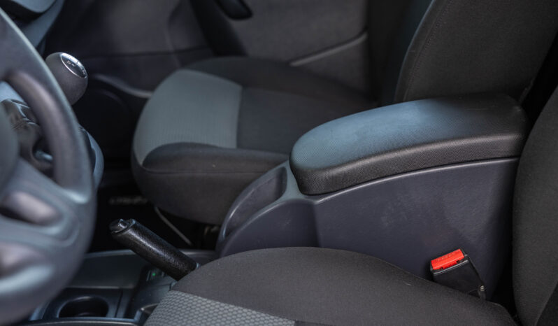 
								Nissan NV250 Óptima completo									