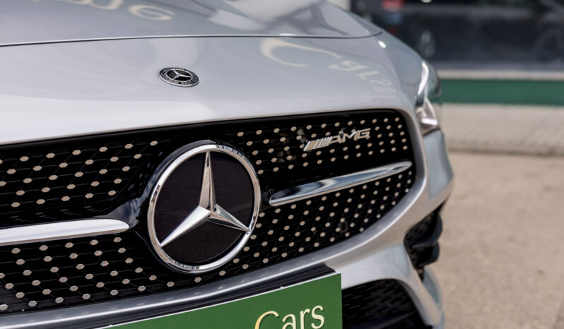 
								Mercedes Benz Cla 200 completo									