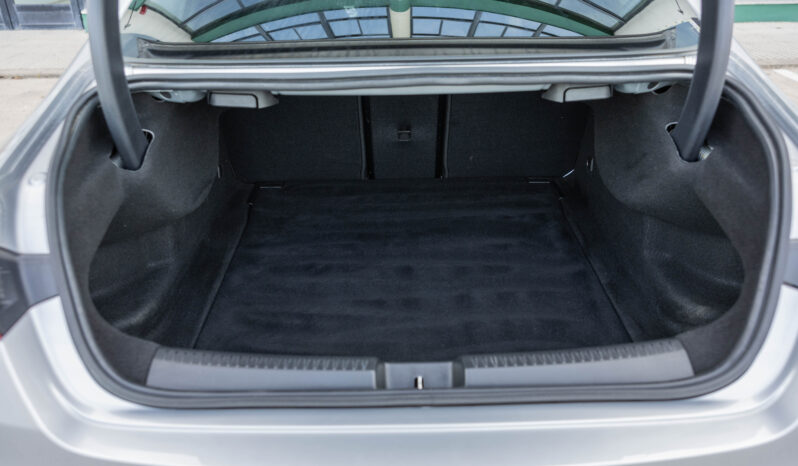 
								Mercedes Benz Cla 200 completo									