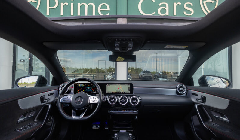 
								Mercedes Benz Cla 200 completo									