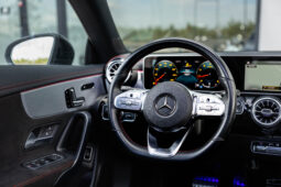 
										Mercedes Benz Cla 200 completo									