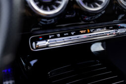 
										Mercedes Benz Cla 200 completo									