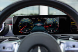 
										Mercedes Benz Cla 200 completo									