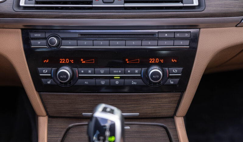 
								Bmw Serie 730d completo									